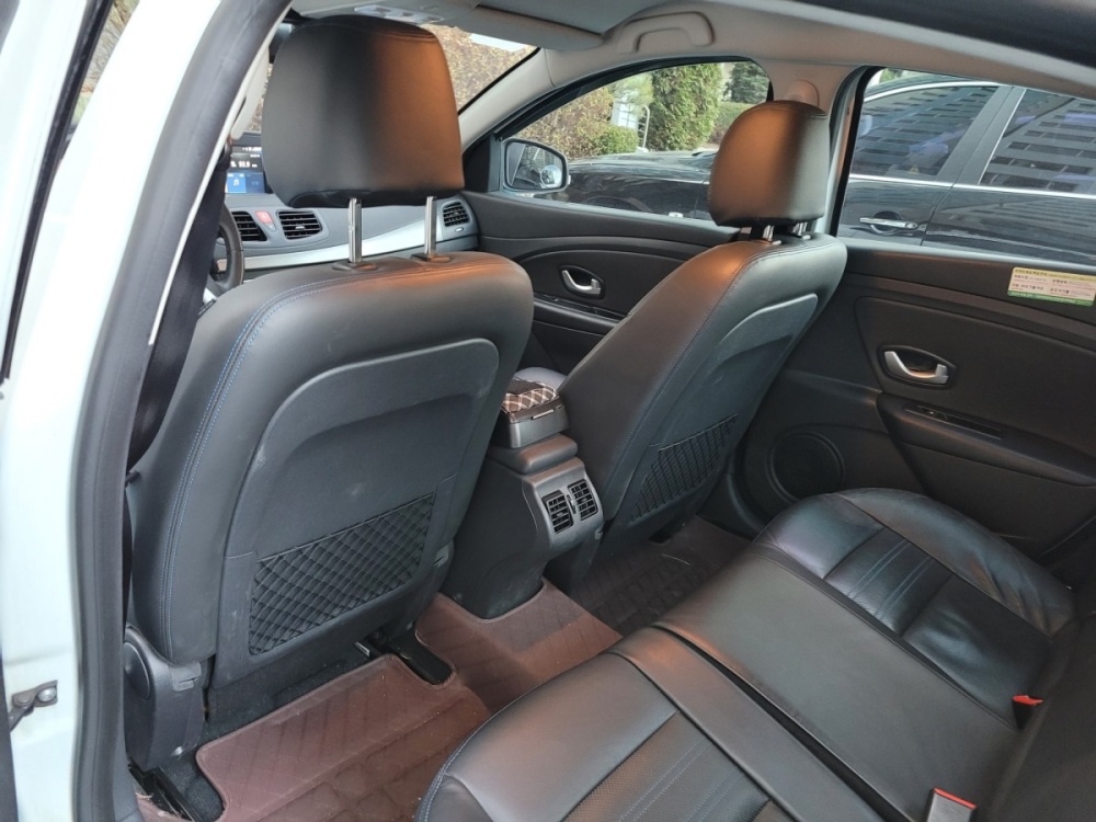 Renault Korea (Samsung) SM3 Z.E.