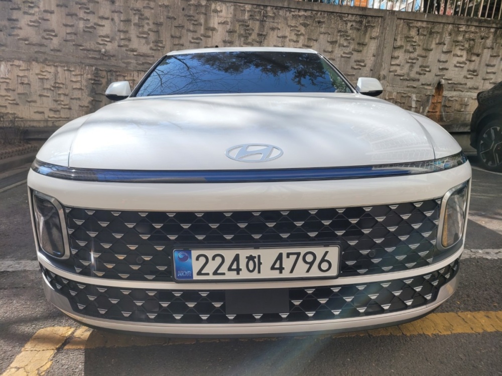 Hyundai Grandeur (GN7)