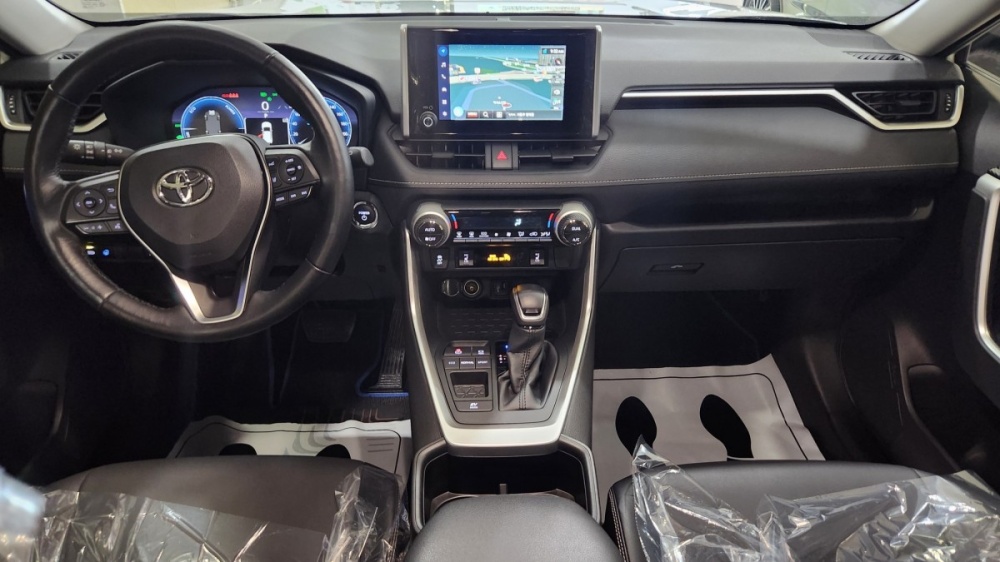 Toyota RAV4 5th Gen