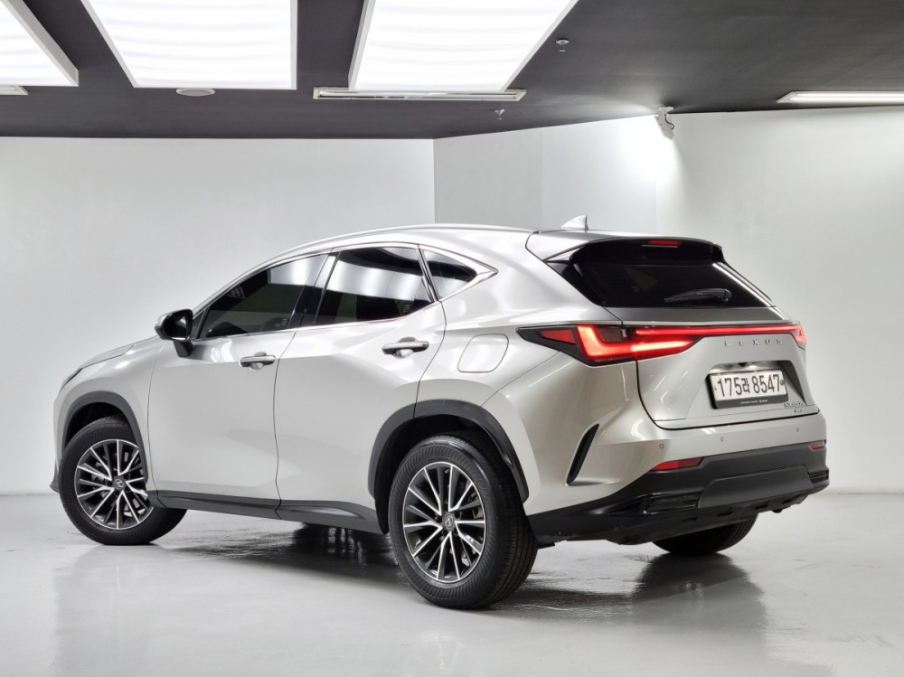 Lexus NX450h+ 2nd Gen