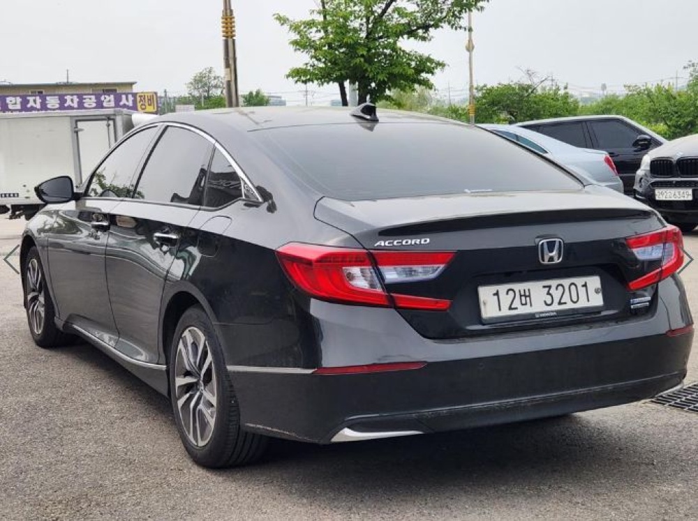 Honda Accord 10th Gen