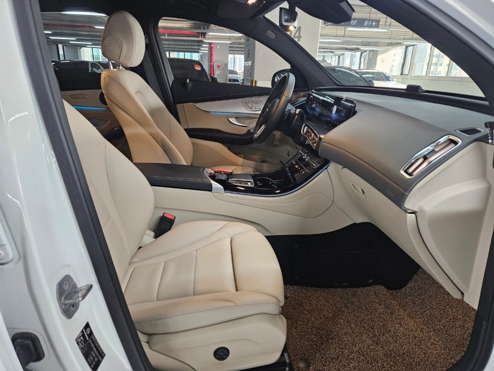 Mercedes-Benz EQC-N293