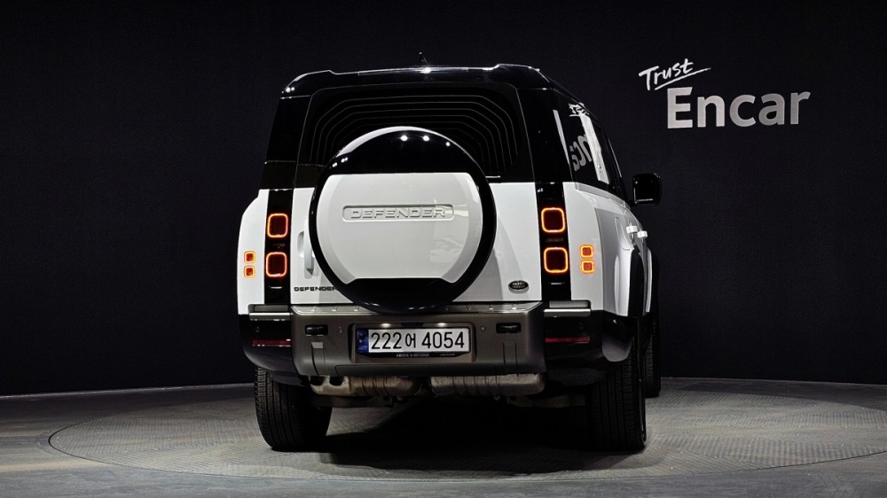Land rover Defender (L663)