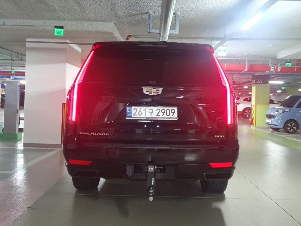 Cadillac Escalade 5th Gen
