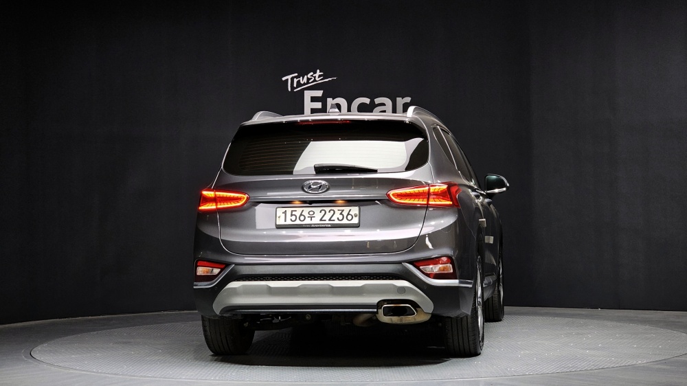 Hyundai Santa Fe TM