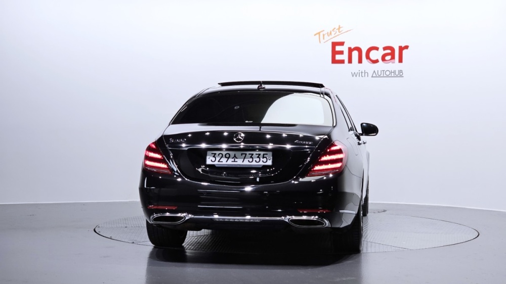 Mercedes-Benz S-Class W222