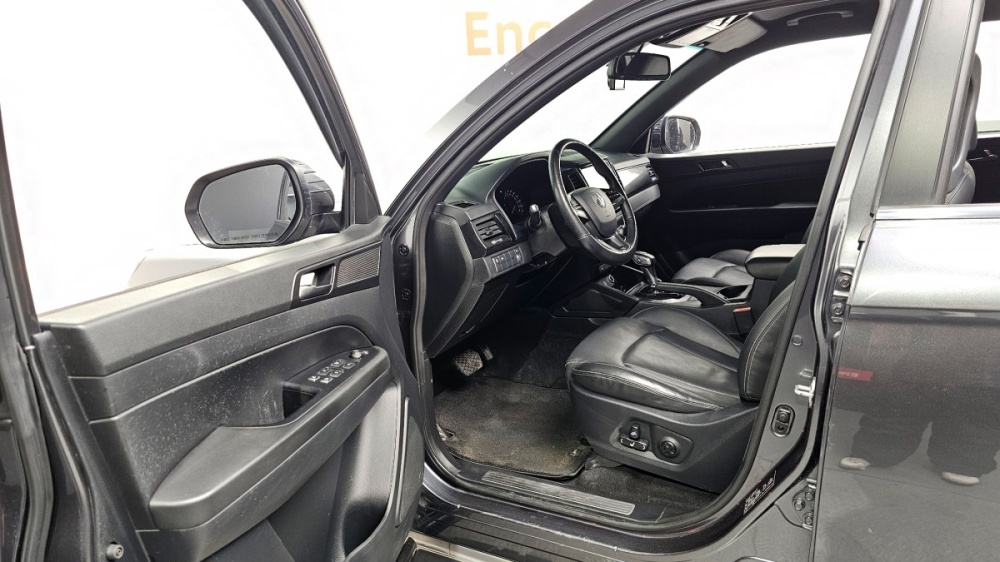 KG Mobility (Ssangyong) Rexton Sports Khan