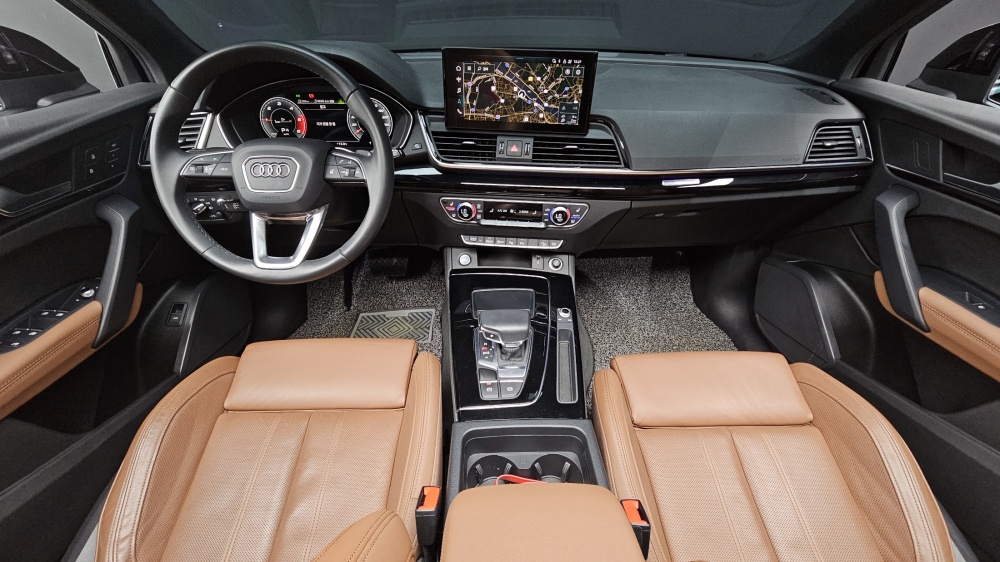 Audi Q5 (FY)
