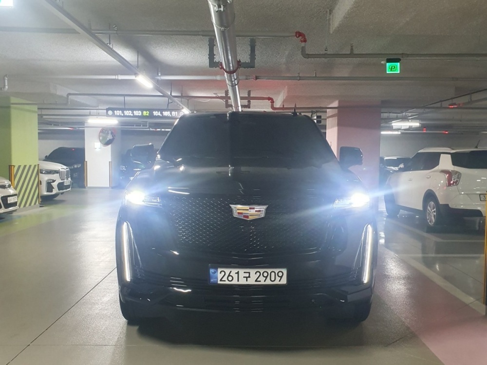 Cadillac Escalade 5th Gen