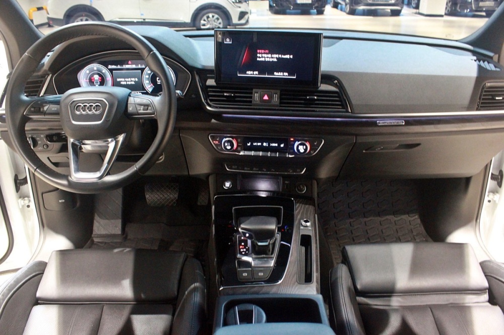 Audi Q5 (FY)