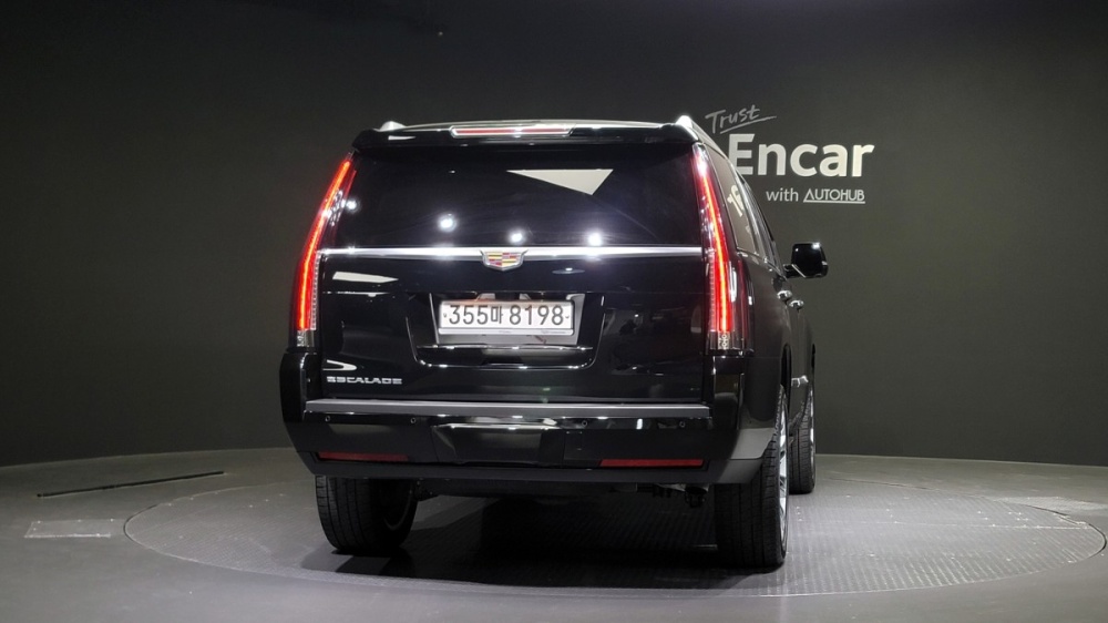 Cadillac escalade