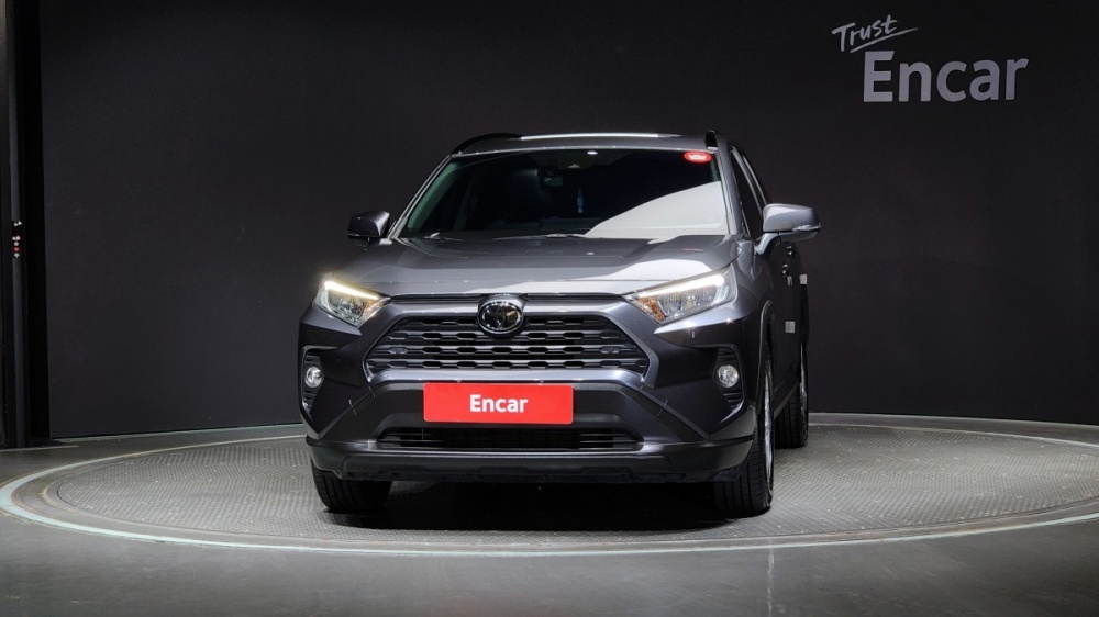 Toyota RAV4 5th Gen