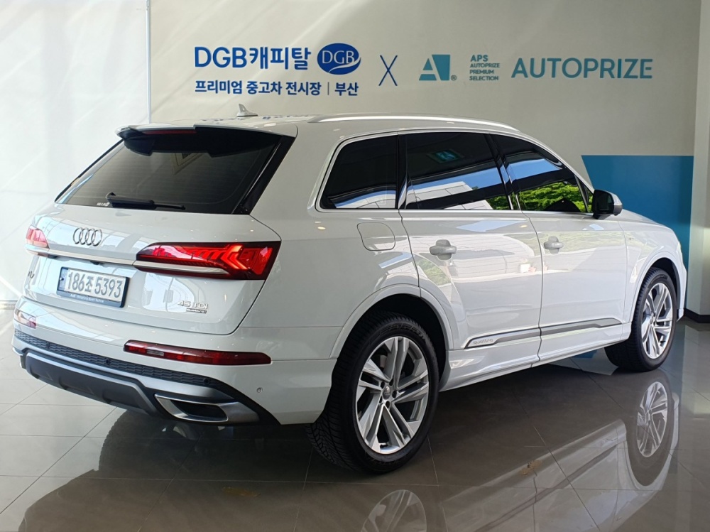 Audi Q7 (4M)