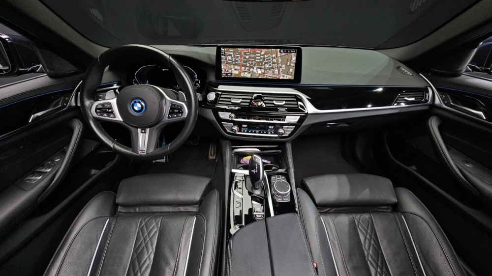 BMW 5 series (G30)