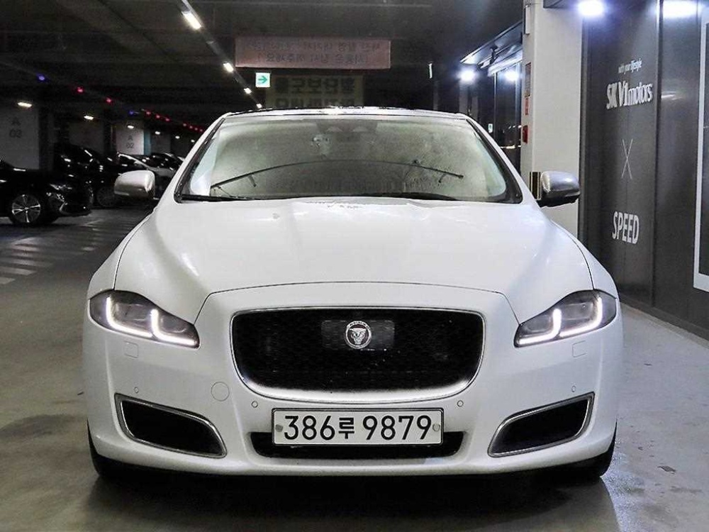 Jaguar All New XJ