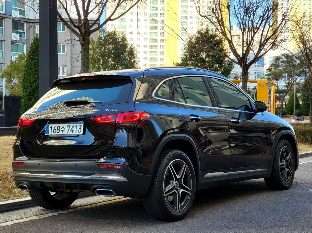 Mercedes-Benz GLA-Class H247