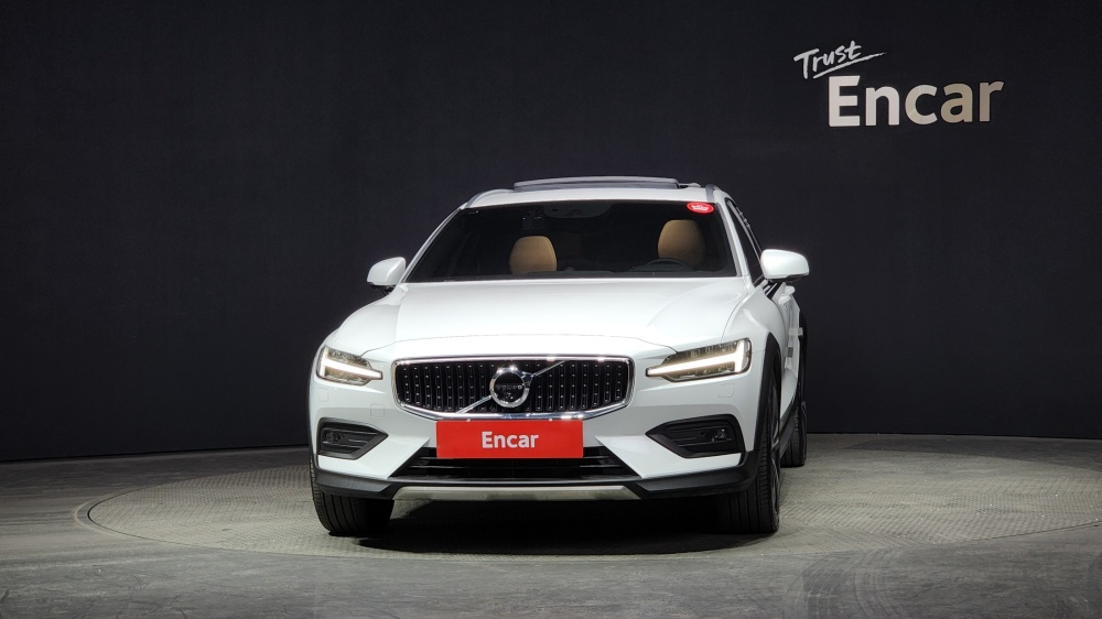 Volvo V60 Cross Country 2nd Generation