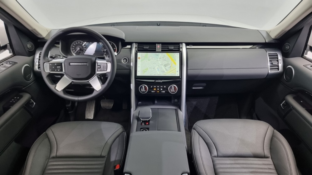 Land rover discovery 5