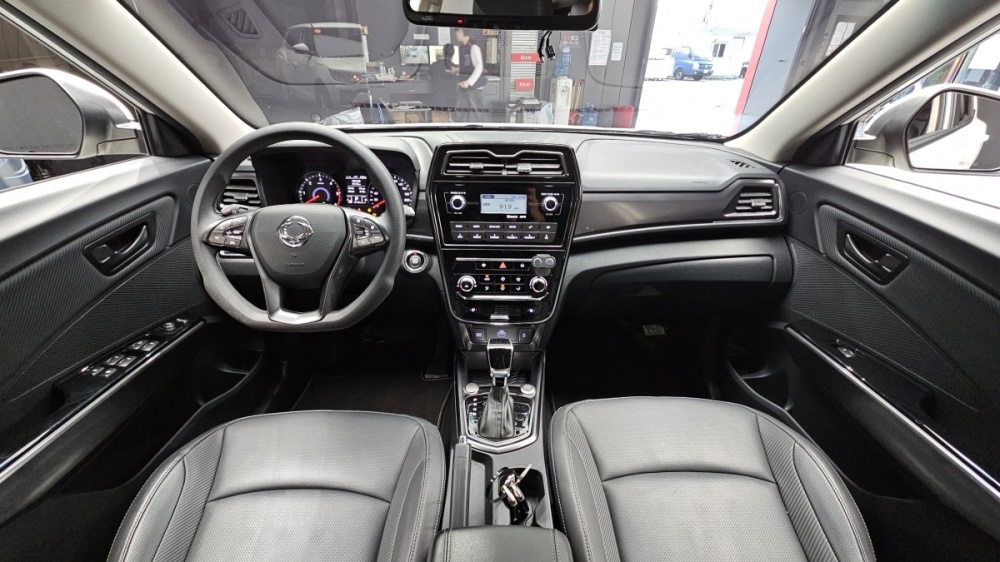 KG Mobility (Ssangyong) Very New Tivoli