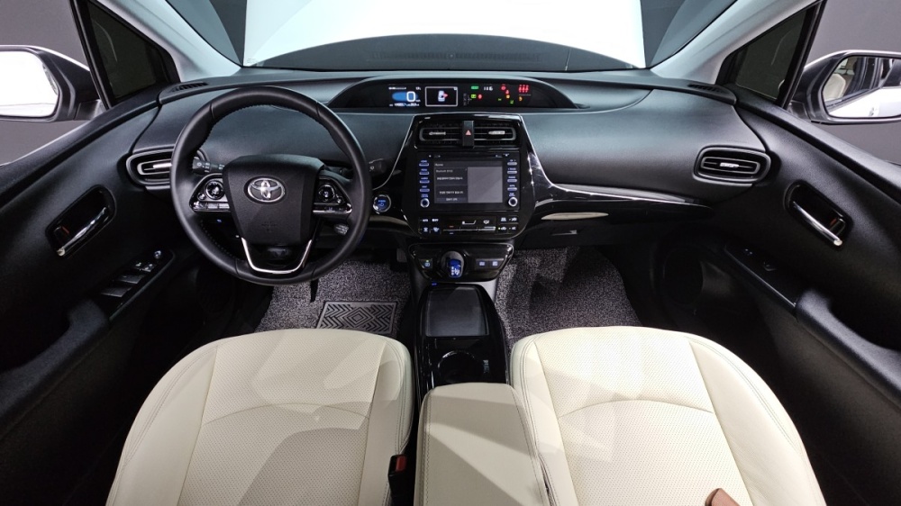Toyota Prius 4th generation
