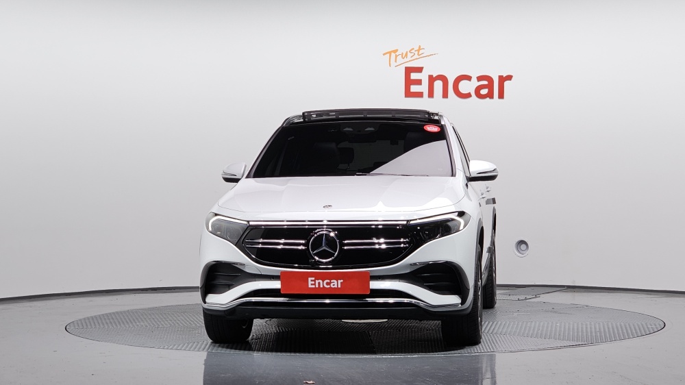 Mercedes-Benz EQA-H243