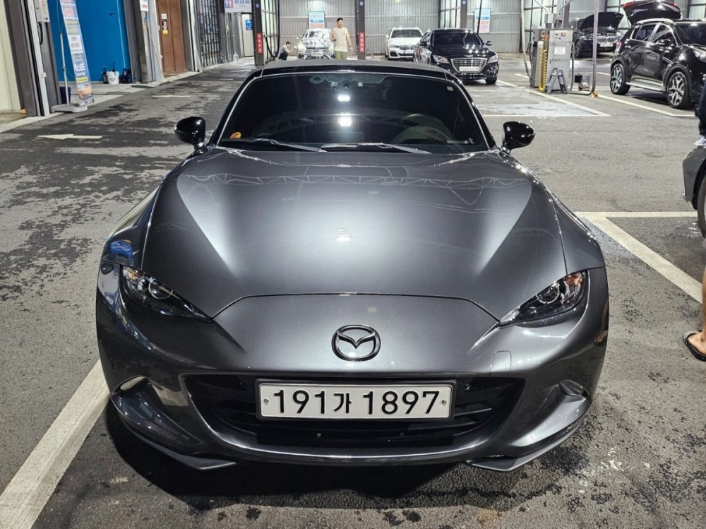 Mazda MX-5 MIATA