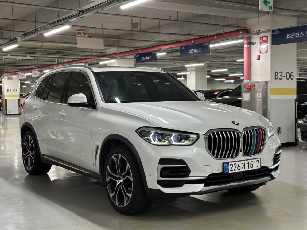 BMW X5 (G05)