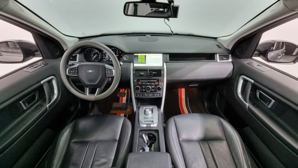 Land rover discovery sport