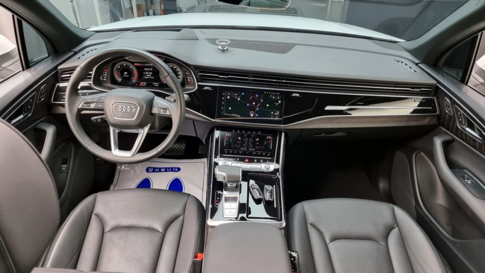 Audi Q7 (4M)