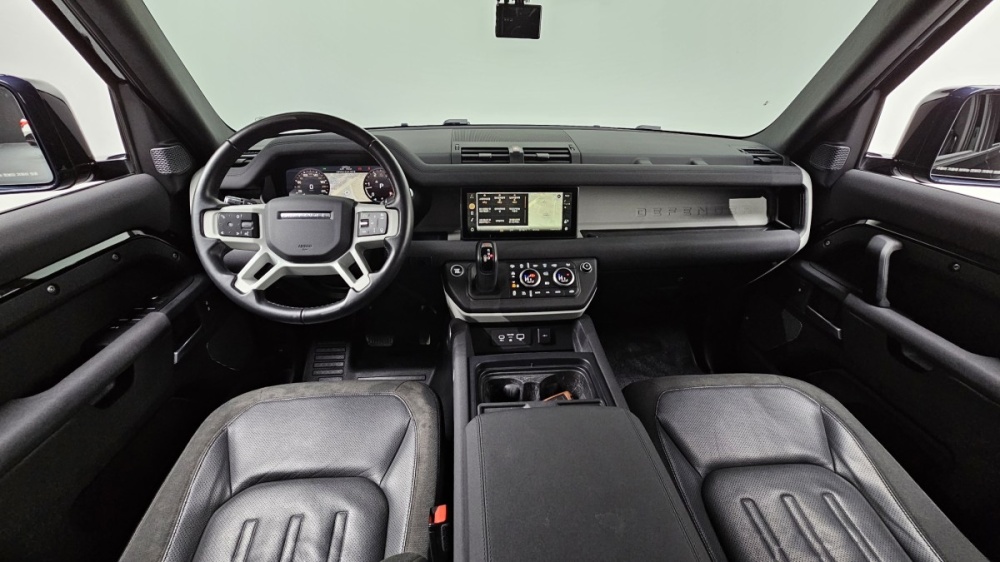 Land rover Defender (L663)