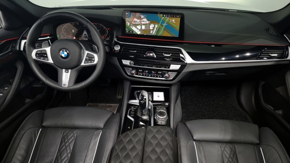 BMW 5 series (G30)