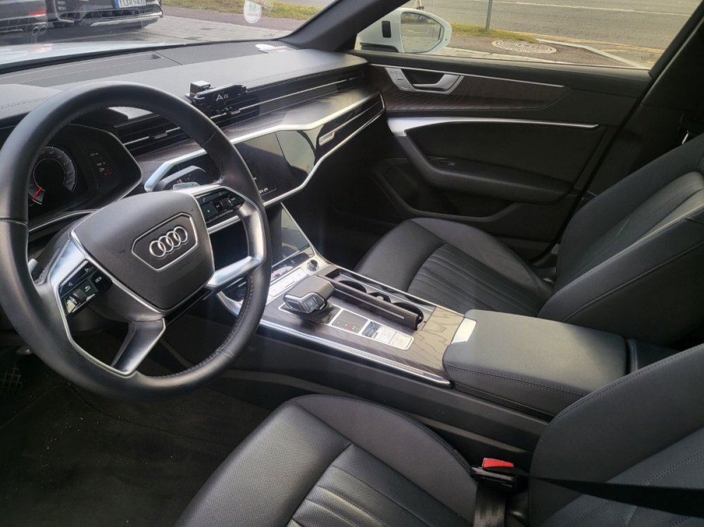 Audi A6 (C8)