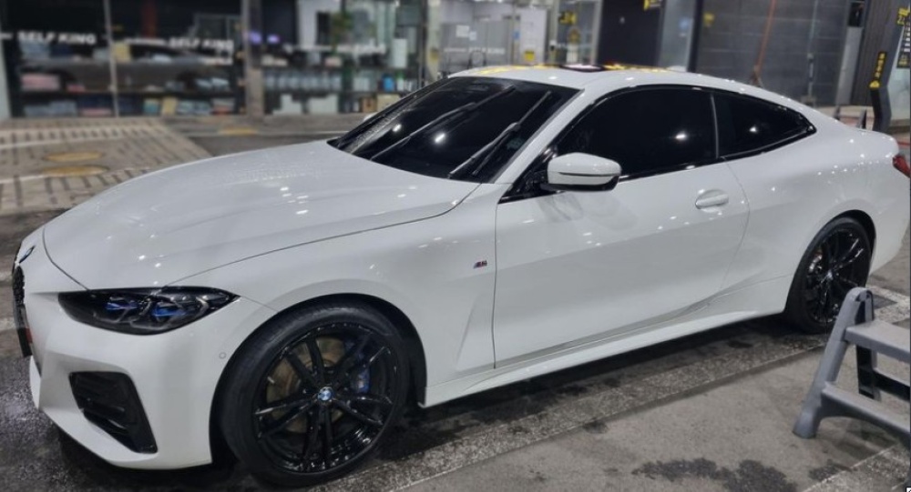 BMW 4 series (G22)