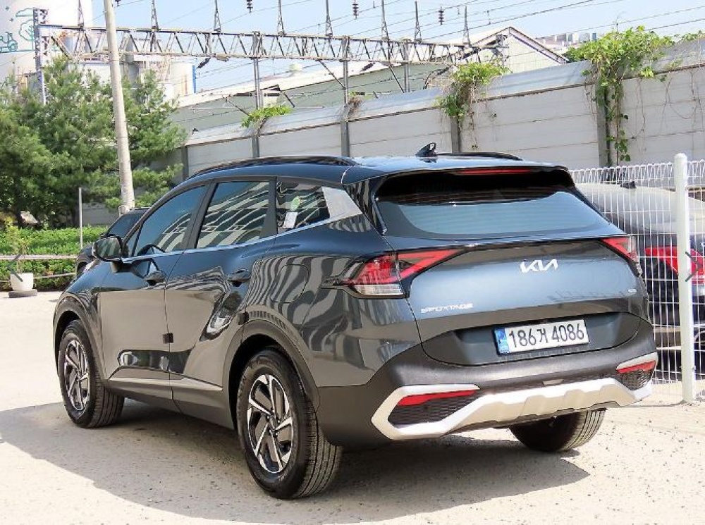 Kia Sportage 5th generation hybrid