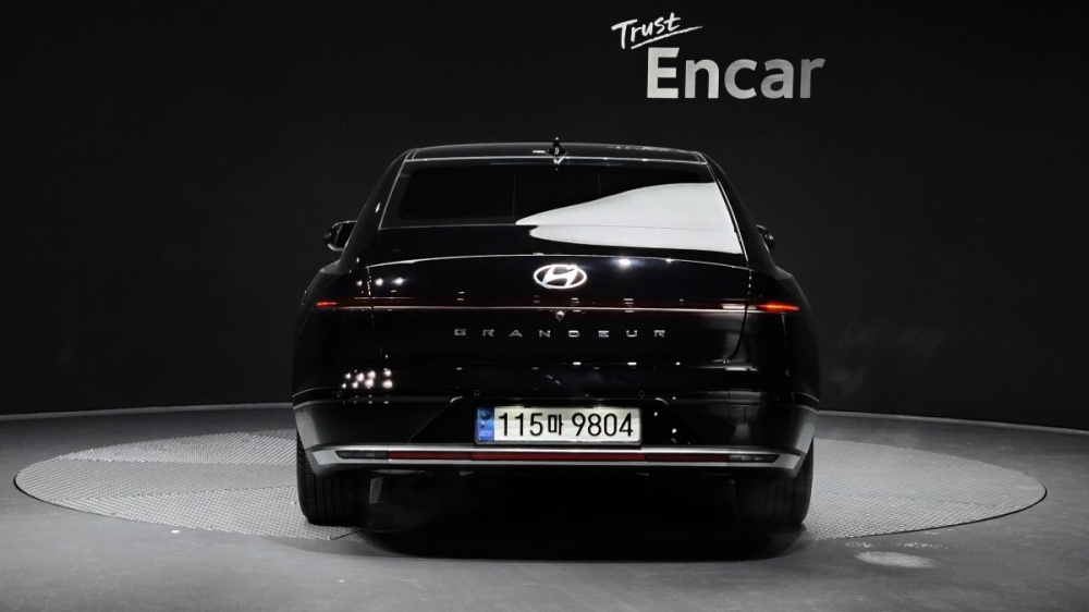 Hyundai Grandeur (GN7)