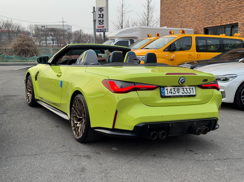 BMW M4 (G82)