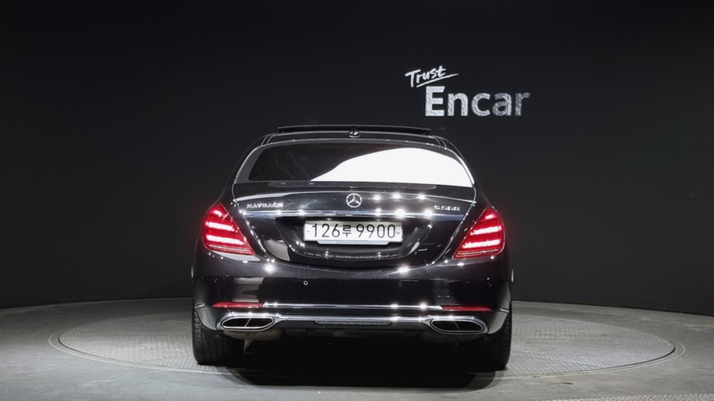 Mercedes-Benz S-Class W222