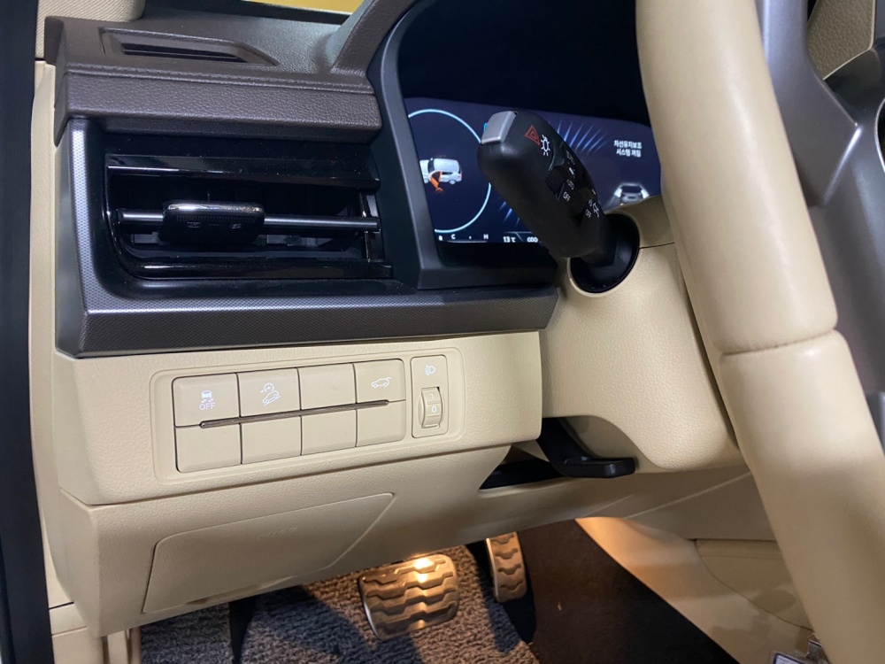 KG Mobility (Ssangyong) Rexton New Arena