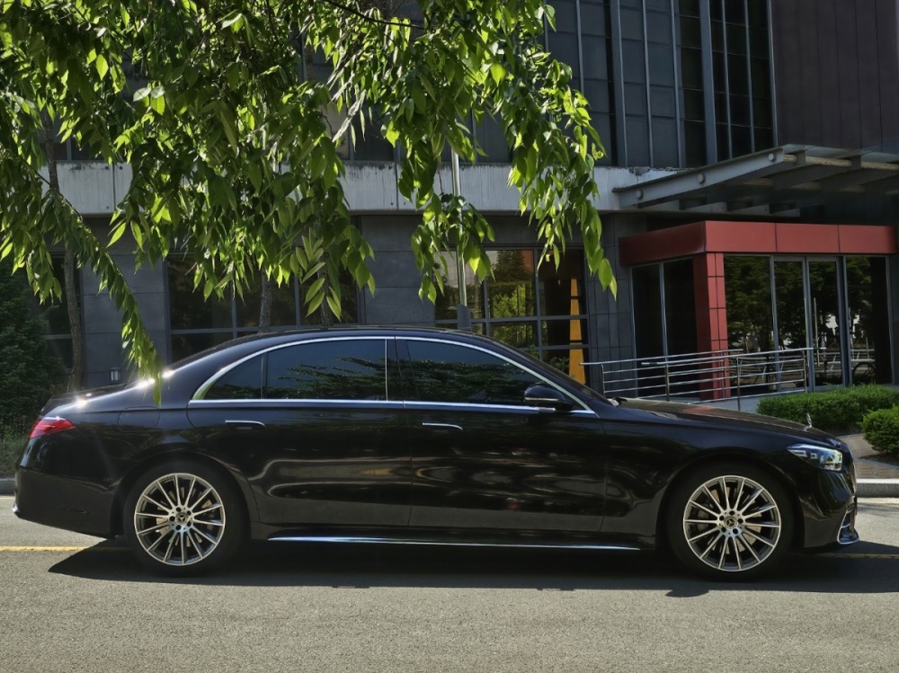 Mercedes-Benz S-Class W223