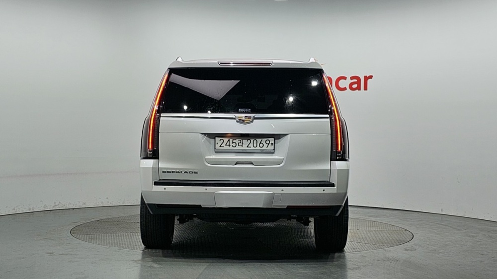 Cadillac escalade