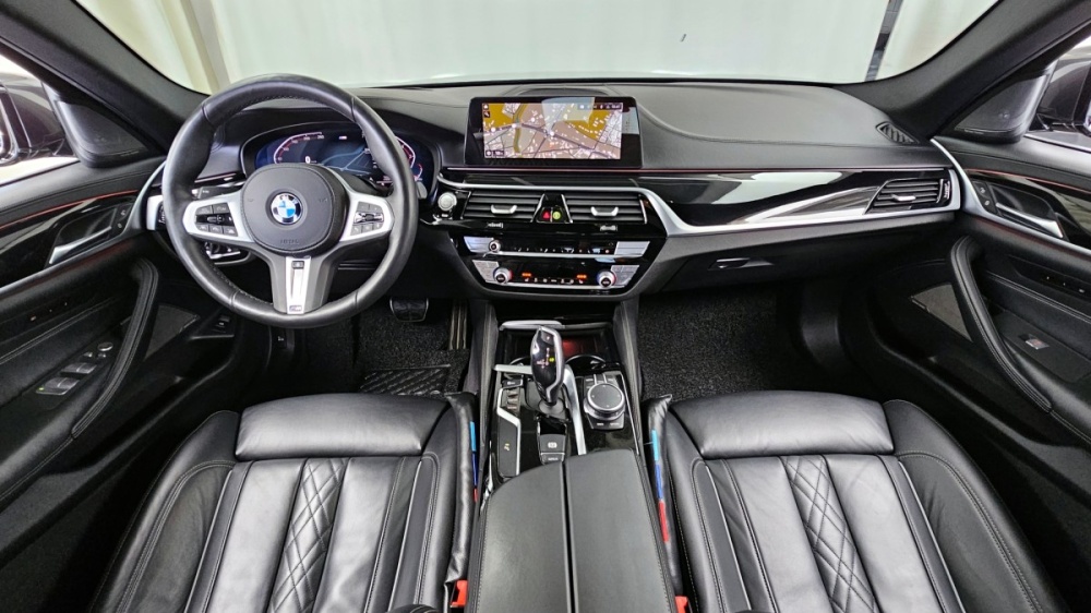 BMW 5 series (G30)