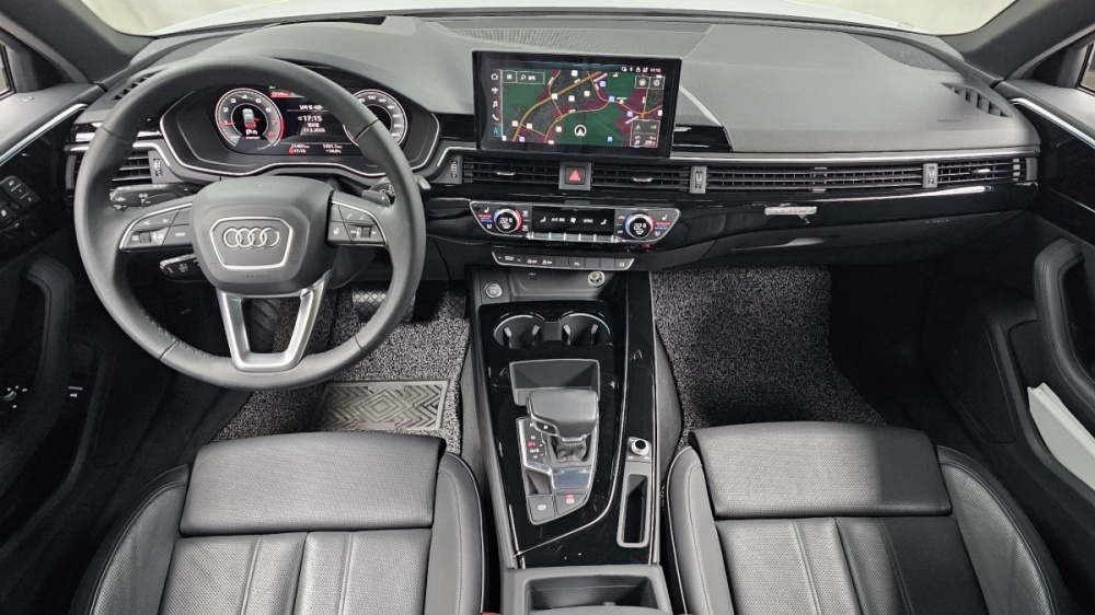 Audi A4 (B9)