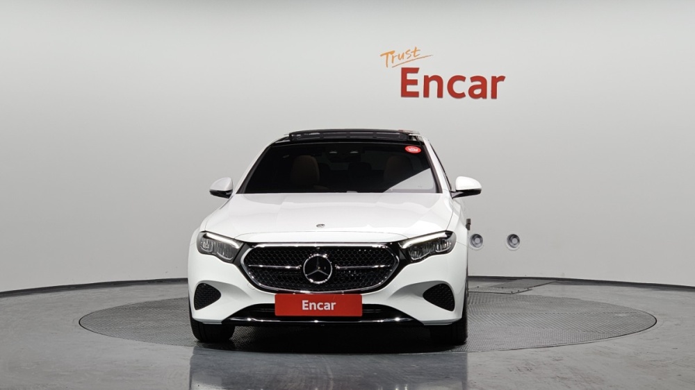 Mercedes-Benz E-Class W214