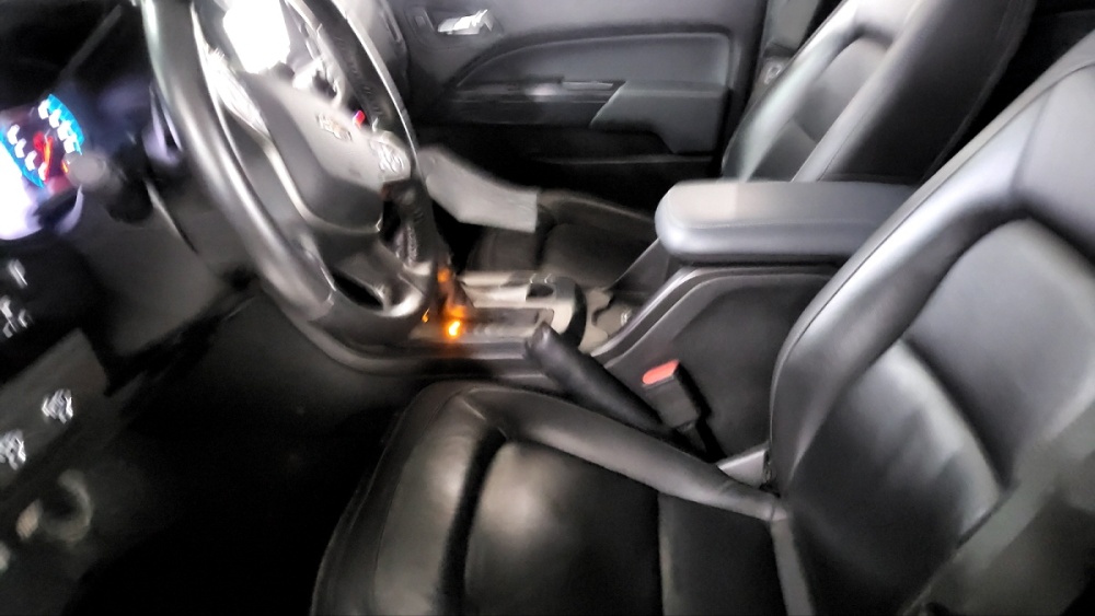 Chevrolet (GM Daewoo) real new colorado