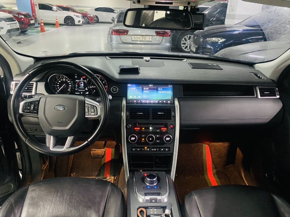 Land rover discovery sport