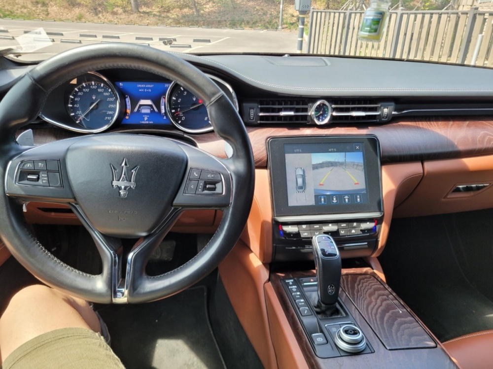 Maserati Quattroporte