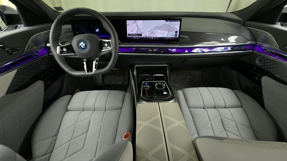 BMW i7 (G70)