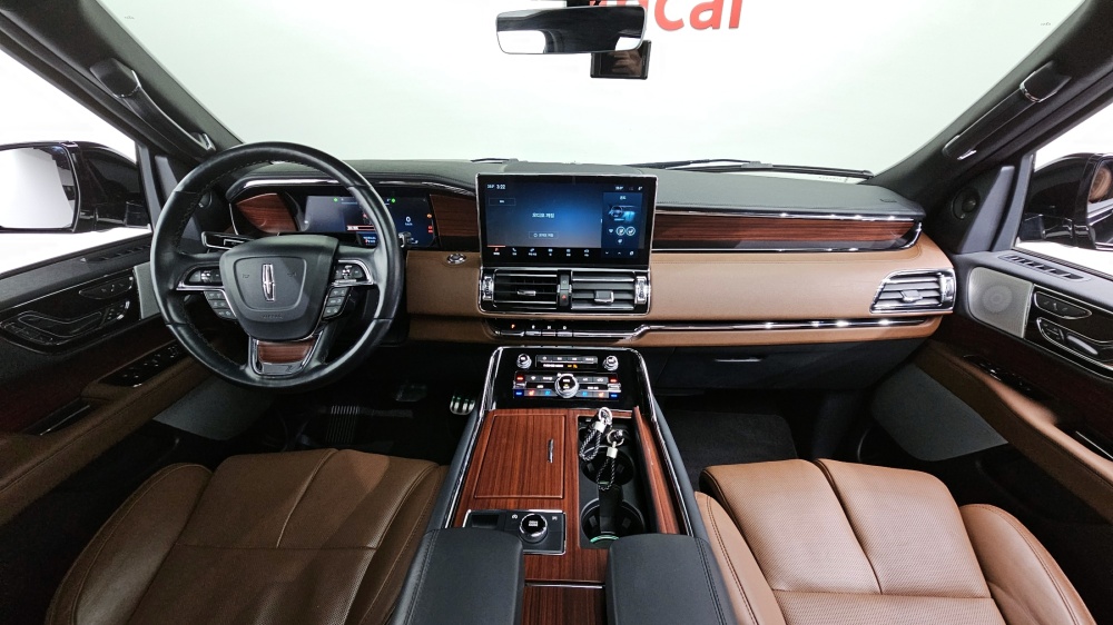 Lincoln Navigator 4th generation