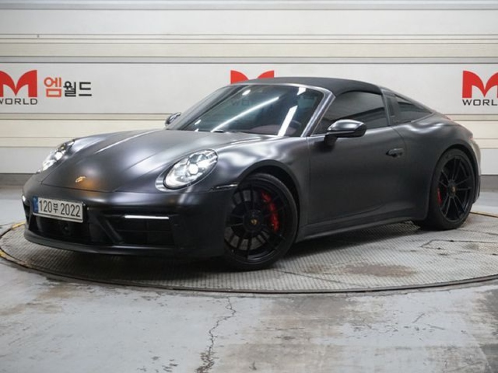 Porsche 911 (992)