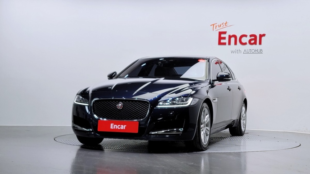 Jaguar XF (X260)